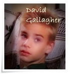 David Gallagher : david-gallagher-1319390982.jpg
