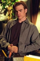 David Gallagher : pic279.jpg