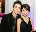 David Henrie : TI4U_u1237247205.jpg