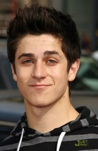 David Henrie : david-henrie-1357352982.jpg