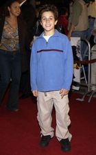 David Henrie : david_henrie_1212080443.jpg