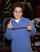 David Henrie : david_henrie_1212080446.jpg