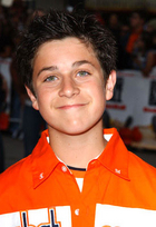 David Henrie : david_henrie_1212081423.jpg