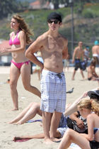 David Henrie : david_henrie_1270155437.jpg