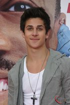 David Henrie : david_henrie_1276901810.jpg