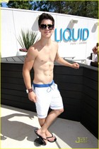 David Henrie : david_henrie_1288379750.jpg