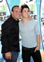 David Henrie : david_henrie_1295127081.jpg