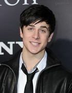 David Henrie : david_henrie_1295127123.jpg