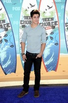 David Henrie : david_henrie_1295127140.jpg