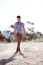 Dean Geyer : dean-geyer-1359550847.jpg