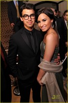 Demi Lovato : TI4U_u1272900819.jpg