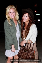 Demi Lovato : TI4U_u1310660855.jpg