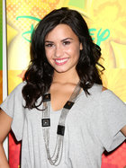 Demi Lovato : demi-lovato-1320080586.jpg