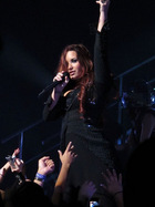 Demi Lovato : demi-lovato-1322543450.jpg
