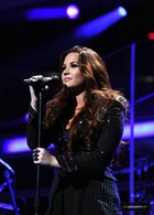 Demi Lovato : demi-lovato-1323543167.jpg