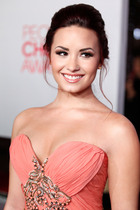 Demi Lovato : demi-lovato-1326394757.jpg