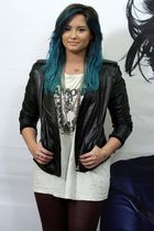 Demi Lovato : demi-lovato-1382044856.jpg