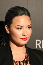 Demi Lovato : demi-lovato-1382724081.jpg
