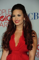 Demi Lovato : demi-lovato-1383204615.jpg