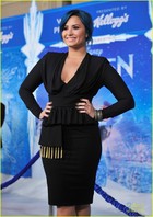 Demi Lovato : demi-lovato-1385064356.jpg