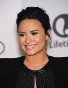 Demi Lovato : demi-lovato-1387654238.jpg