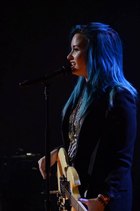 Demi Lovato : demi-lovato-1387997887.jpg