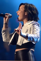 Demi Lovato : demi-lovato-1419734208.jpg