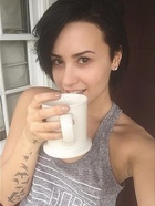 Demi Lovato : demi-lovato-1422380440.jpg