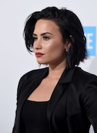 Demi Lovato : demi-lovato-1461185353.jpg