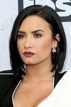 Demi Lovato : demi-lovato-1462474376.jpg