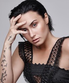 Demi Lovato : demi-lovato-1466979390.jpg