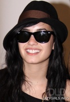 Demi Lovato : demi_lovato_1251874008.jpg