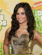 Demi Lovato : demi_lovato_1271068082.jpg