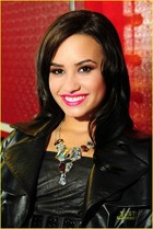 Demi Lovato : demi_lovato_1273366867.jpg