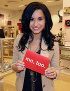 Demi Lovato : demi_lovato_1274275517.jpg
