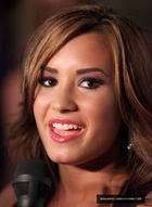 Demi Lovato : demi_lovato_1281890379.jpg