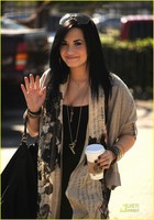 Demi Lovato : demi_lovato_1296327382.jpg