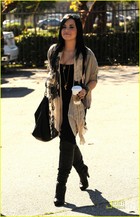 Demi Lovato : demi_lovato_1296338061.jpg