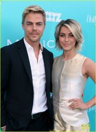 Derek Hough : TI4U1370730026.jpg