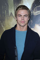 Derek Hough : derek-hough-1320323233.jpg