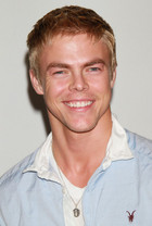 Derek Hough : derek-hough-1334876994.jpg