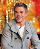 Derek Hough : derek-hough-1334876998.jpg