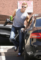 Derek Hough : derek-hough-1334877003.jpg