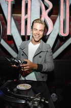 Derek Hough : derek-hough-1339480746.jpg