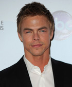 Derek Hough : derek-hough-1351785222.jpg