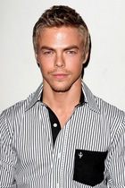 Derek Hough : derek-hough-1351785251.jpg