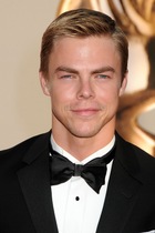 Derek Hough : derek-hough-1351805555.jpg