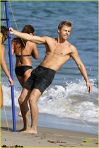 Derek Hough : derek-hough-1376586055.jpg