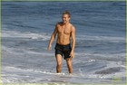 Derek Hough : derek-hough-1376586068.jpg