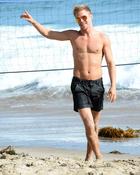 Derek Hough : derek-hough-1376586317.jpg